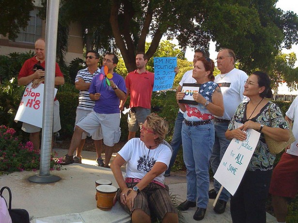 3033405267_824cd1fc28_z